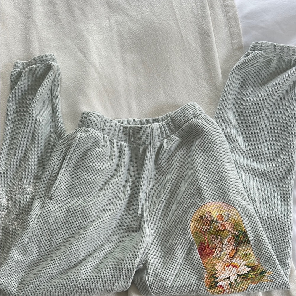 Boys lie small Waffle Knit Joggers in Light Gray